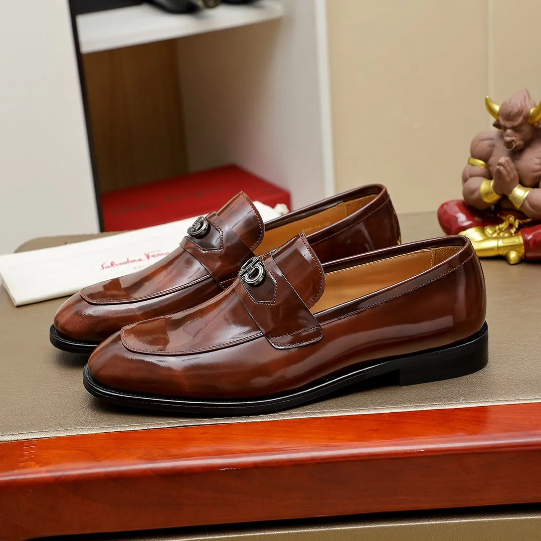 Men's shoes💰460🕷🕷[Ferragamo] Ferragamo's top men's business leather shoes💯Original copy of the official website, the upper is made of imported official website 1:1 material🍁Italian imported cowhide🇮🇹Imported cowhide lining. It’s definitely not made with ordinary craftsmanship, it’s the model used by celebrities! The factory’s craftsmanship is designed to create the most perfect shoes for trendy men! Colors available! Code number 38-44 (45.46 customized)......